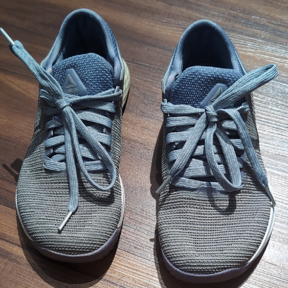 Reebok Gray Sneakers with Textured Fabric and Comfort Features